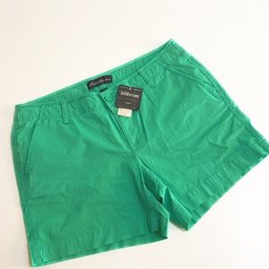 Eddie Bauer Adventure Pastel Kelly Green Preppy Cotton Midrise Shorts Sz 10 NWT